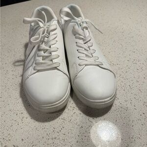 ASOS Men 9 white casual sneakers